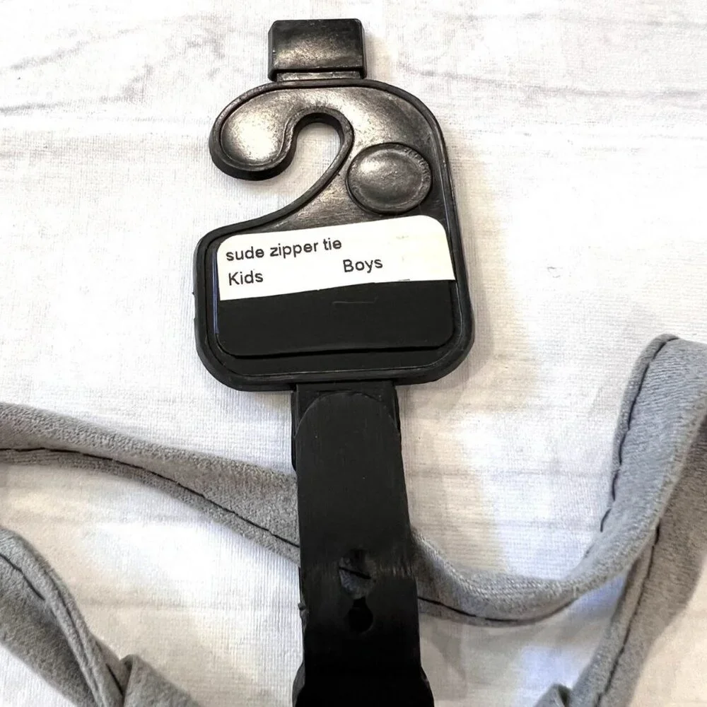 🆕NWT Joseph Lee Kids Suede Gray Zipper Tie